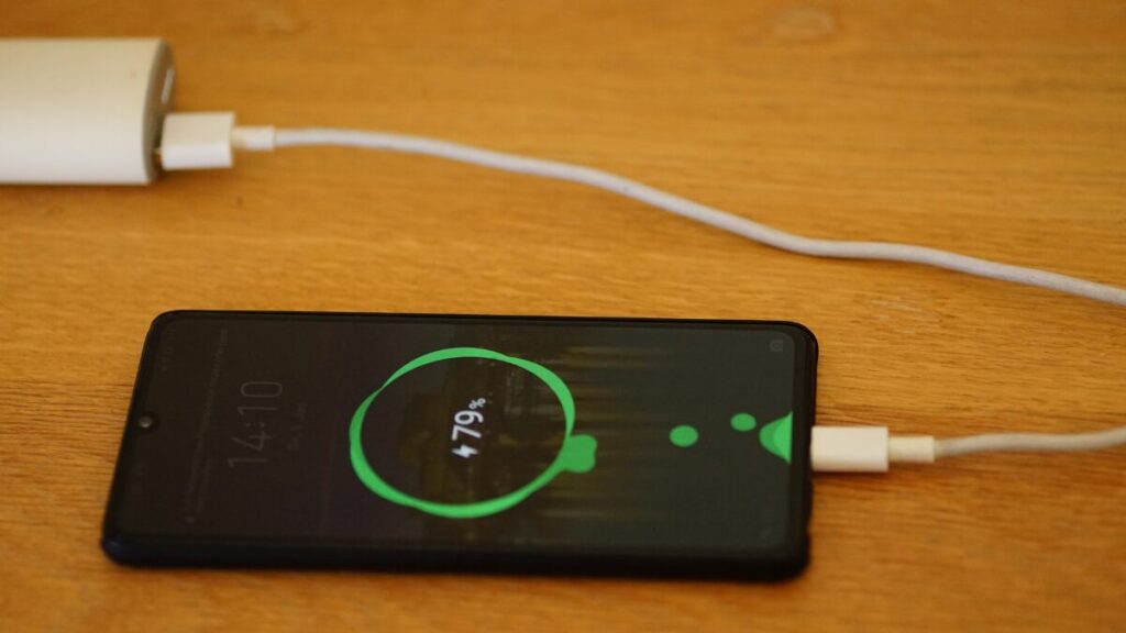 モバイルバッテリーや発電機は代用できる?